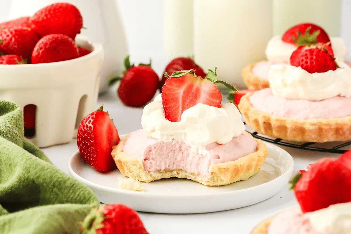 Strawberry Mousse Tartlets Recipe